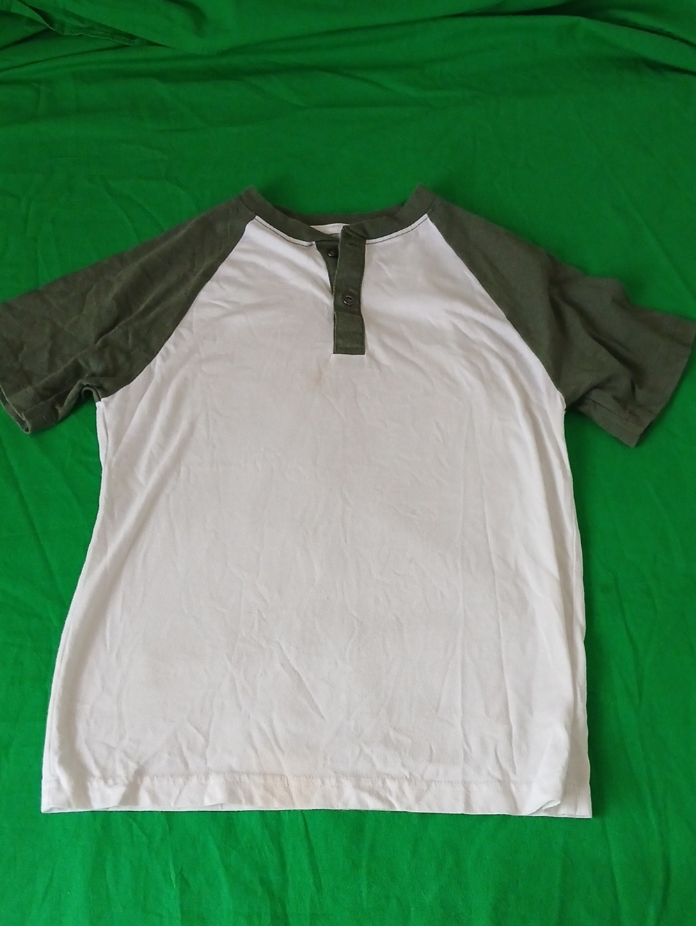 Place Short Sleeve Raglan Henley Tee in White and Olive Green